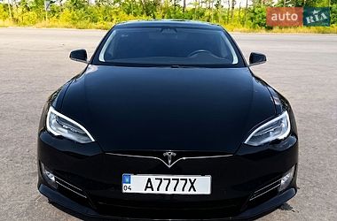 Tesla Model S  2016