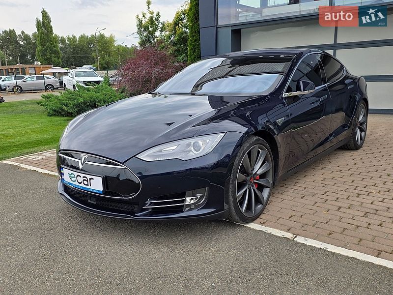 Tesla Model S 2015 Tesla Model S 2015