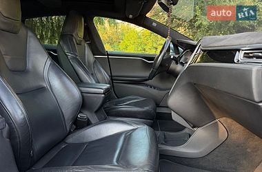 Лифтбек Tesla Model S 2015 в Кривом Роге