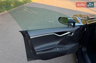Лифтбек Tesla Model S 2015 в Кривом Роге
