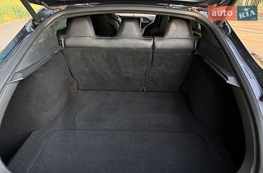 Лифтбек Tesla Model S 2015 в Кривом Роге