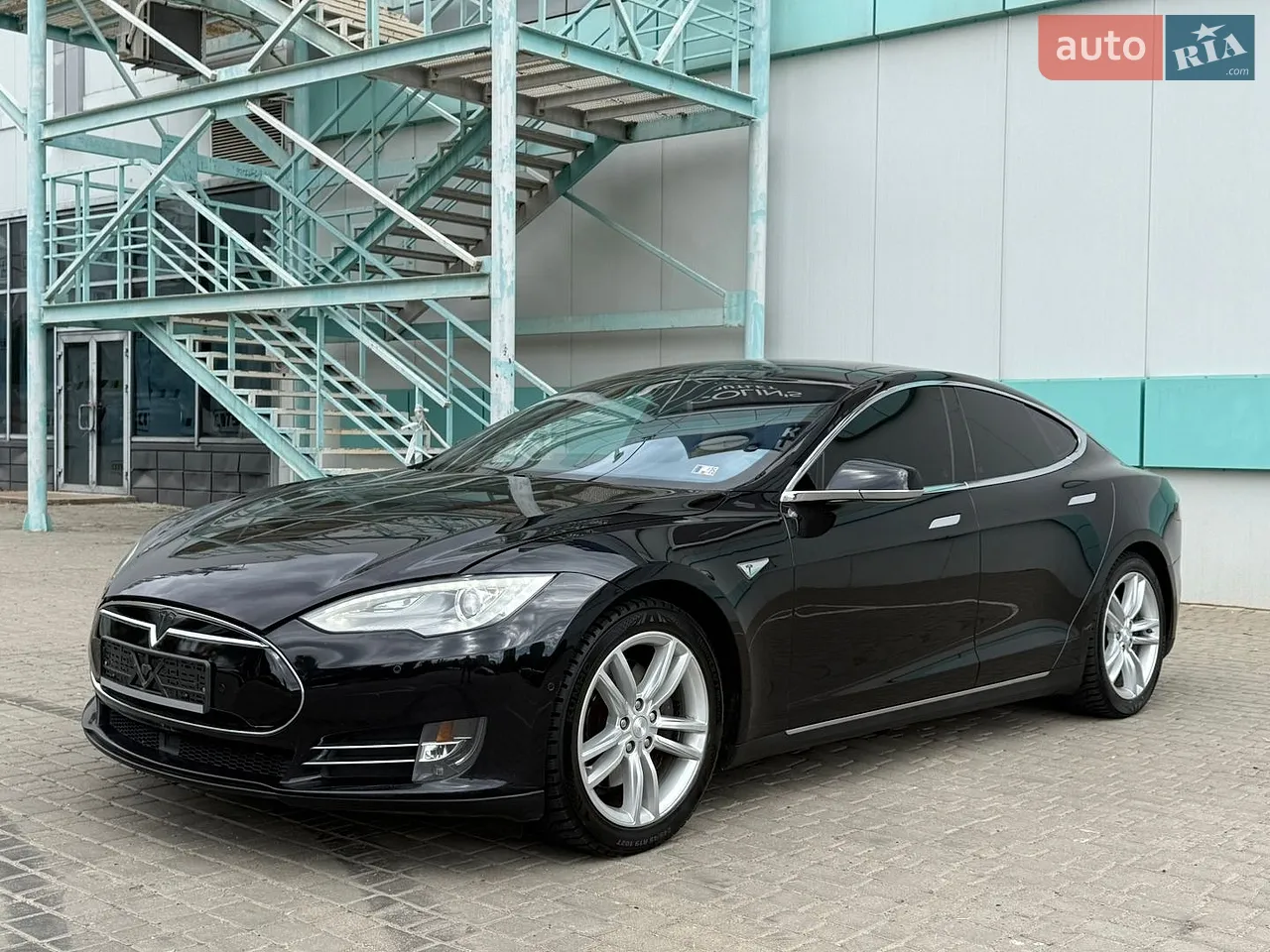 2015 Tesla Model S - мініатюра 2