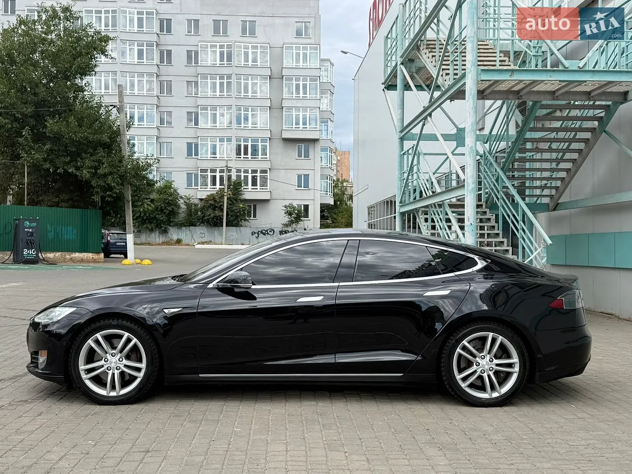 2015 Tesla Model S - мініатюра 3