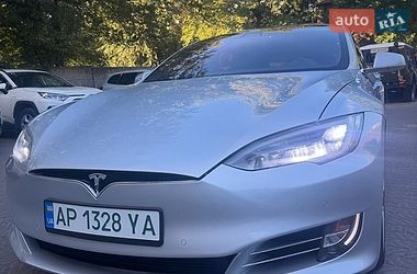 Лифтбек Tesla Model S 2017 в Запорожье
