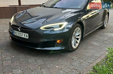 Tesla Model S  2017