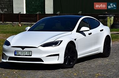 Tesla Model S  2023