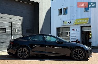 Лифтбек Tesla Model S 2024 в Киеве