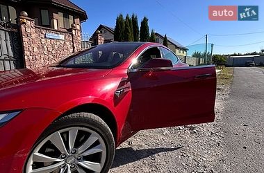 Ліфтбек Tesla Model S 2018 в Житомирі