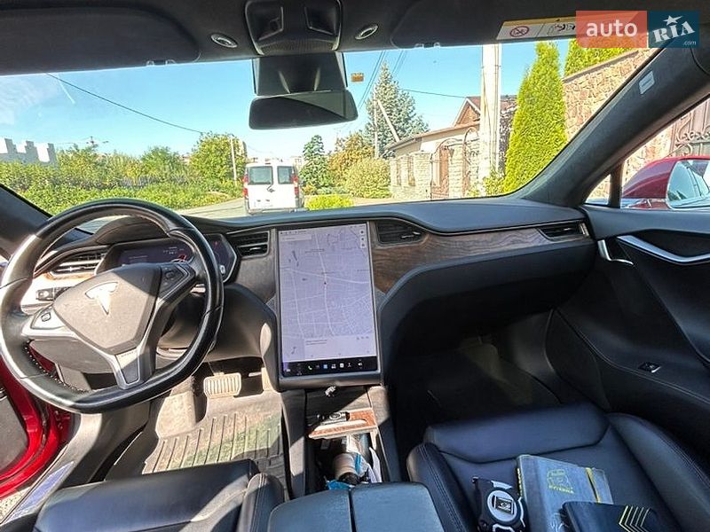 Ліфтбек Tesla Model S 2018 в Житомирі