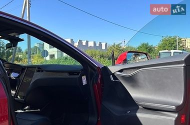 Ліфтбек Tesla Model S 2018 в Житомирі