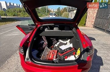Ліфтбек Tesla Model S 2018 в Житомирі