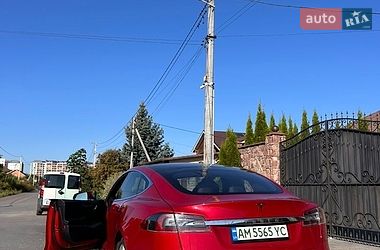 Ліфтбек Tesla Model S 2018 в Житомирі