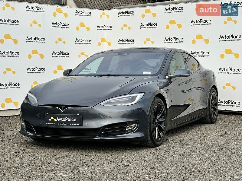 Ліфтбек Tesla Model S 2016 в Луцьку