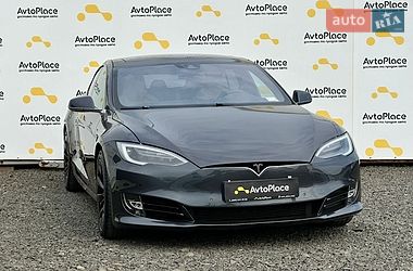 Ліфтбек Tesla Model S 2016 в Луцьку