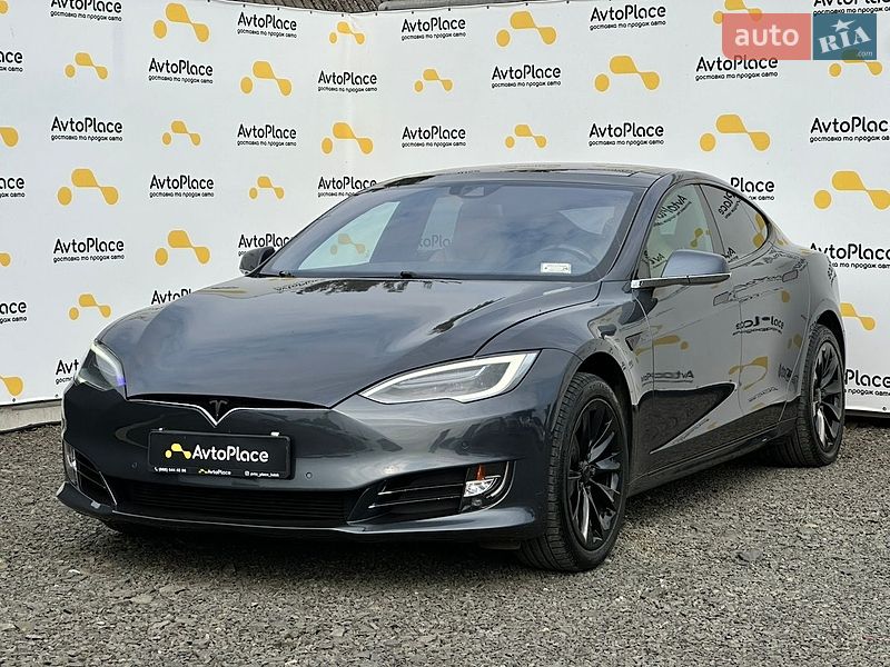 Ліфтбек Tesla Model S 2016 в Луцьку