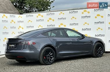 Ліфтбек Tesla Model S 2016 в Луцьку