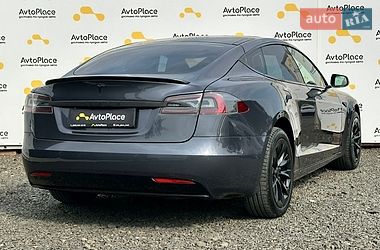 Ліфтбек Tesla Model S 2016 в Луцьку