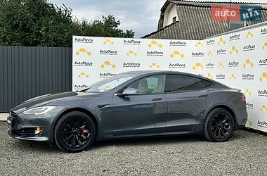 Ліфтбек Tesla Model S 2016 в Луцьку