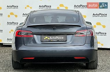 Ліфтбек Tesla Model S 2016 в Луцьку