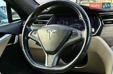 Ліфтбек Tesla Model S 2016 в Луцьку