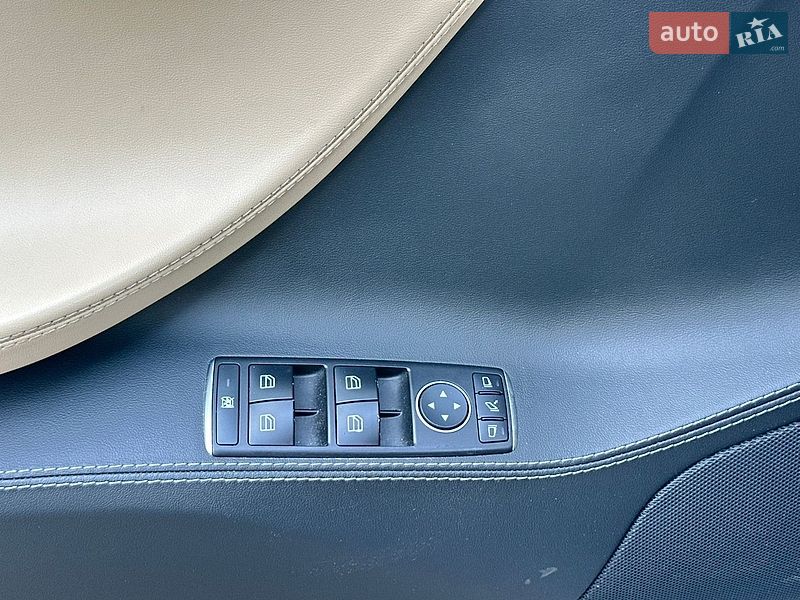 Ліфтбек Tesla Model S 2016 в Луцьку