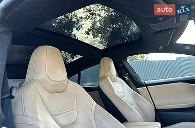 Ліфтбек Tesla Model S 2016 в Луцьку