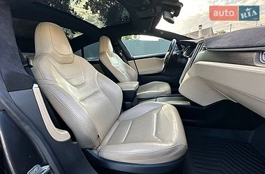 Ліфтбек Tesla Model S 2016 в Луцьку