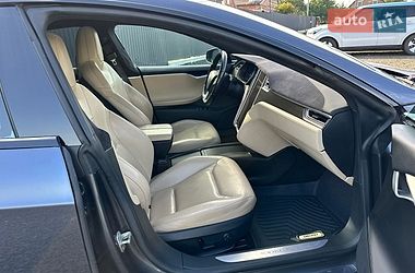 Ліфтбек Tesla Model S 2016 в Луцьку