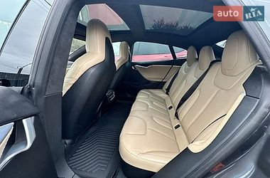 Ліфтбек Tesla Model S 2016 в Луцьку