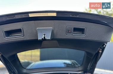 Ліфтбек Tesla Model S 2016 в Луцьку