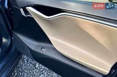 Ліфтбек Tesla Model S 2016 в Луцьку
