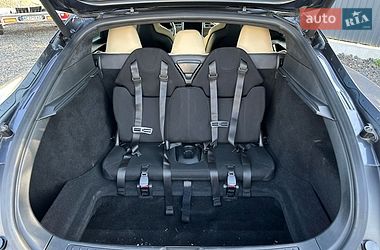 Ліфтбек Tesla Model S 2016 в Луцьку