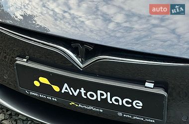 Ліфтбек Tesla Model S 2016 в Луцьку