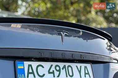 Ліфтбек Tesla Model S 2016 в Луцьку