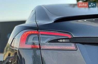 Ліфтбек Tesla Model S 2016 в Луцьку