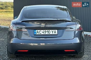 Ліфтбек Tesla Model S 2016 в Луцьку