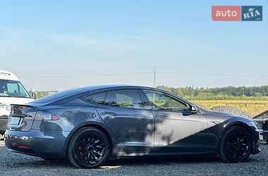 Ліфтбек Tesla Model S 2016 в Луцьку