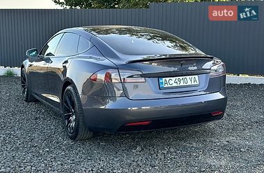 Ліфтбек Tesla Model S 2016 в Луцьку