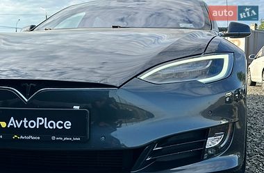 Ліфтбек Tesla Model S 2016 в Луцьку