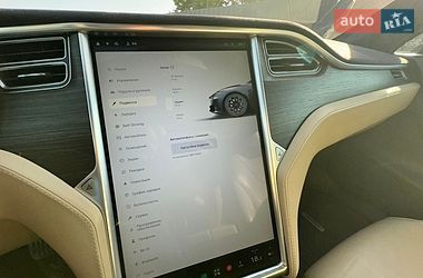Ліфтбек Tesla Model S 2016 в Луцьку