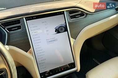 Ліфтбек Tesla Model S 2016 в Луцьку