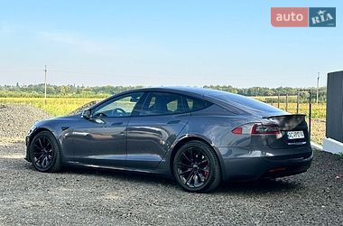Ліфтбек Tesla Model S 2016 в Луцьку