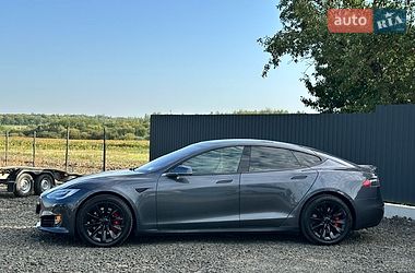 Ліфтбек Tesla Model S 2016 в Луцьку