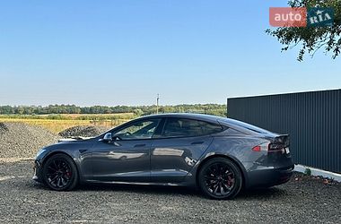 Ліфтбек Tesla Model S 2016 в Луцьку