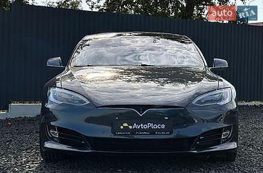 Ліфтбек Tesla Model S 2016 в Луцьку