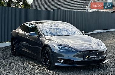 Ліфтбек Tesla Model S 2016 в Луцьку