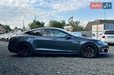 Ліфтбек Tesla Model S 2016 в Луцьку