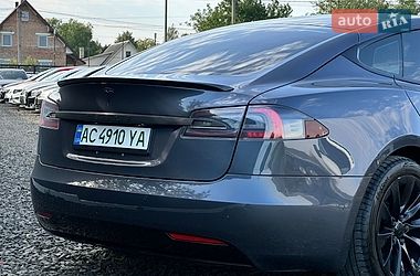 Ліфтбек Tesla Model S 2016 в Луцьку