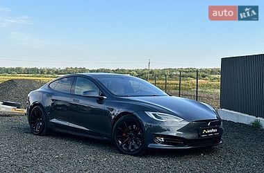 Ліфтбек Tesla Model S 2016 в Луцьку