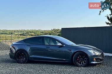Ліфтбек Tesla Model S 2016 в Луцьку